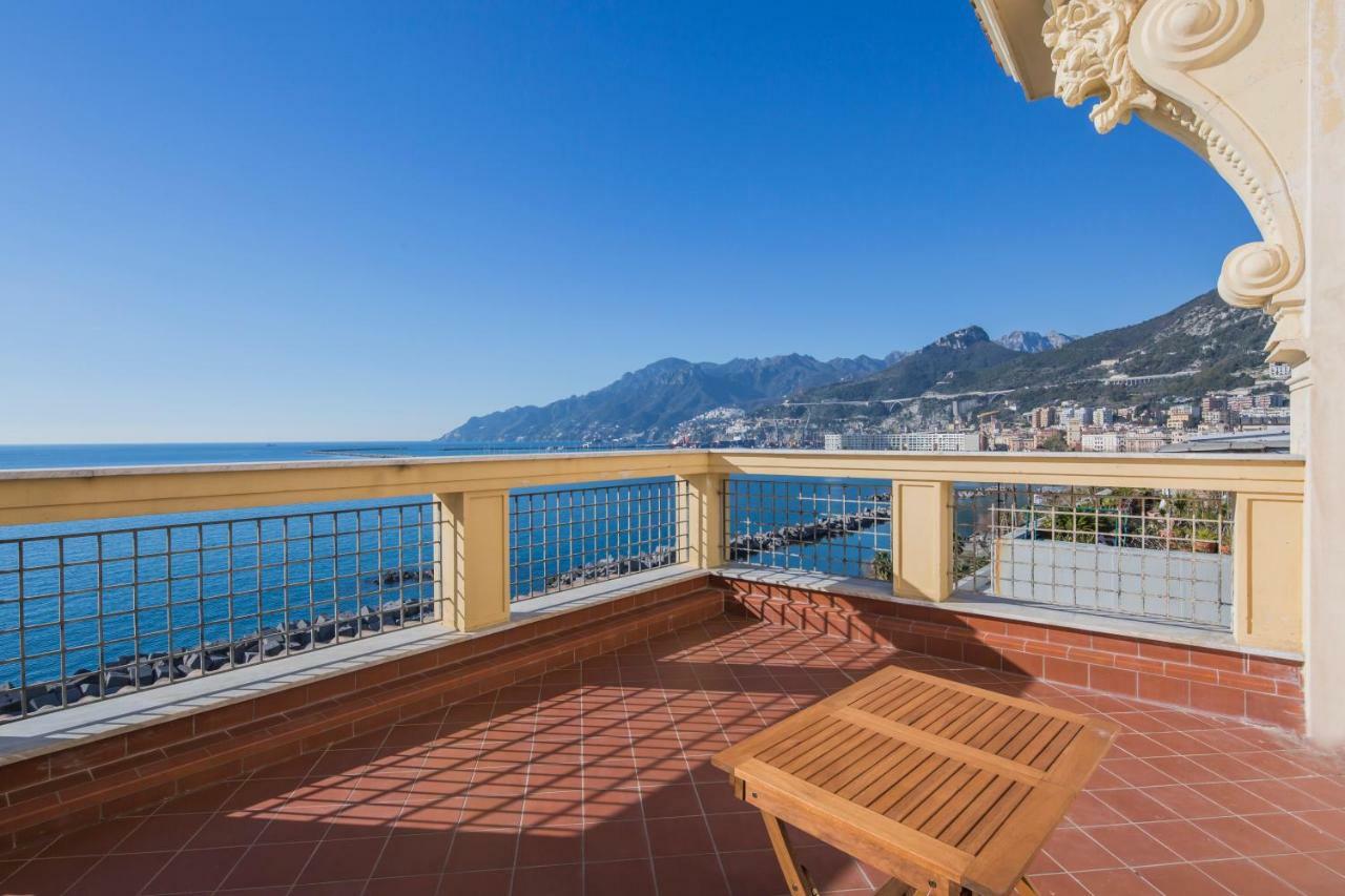 La Giulietta - Penthouse Apartman Salerno Kültér fotó