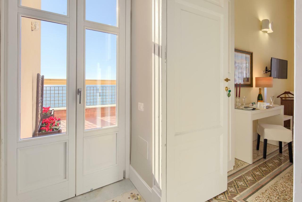 La Giulietta - Penthouse Apartman Salerno Kültér fotó