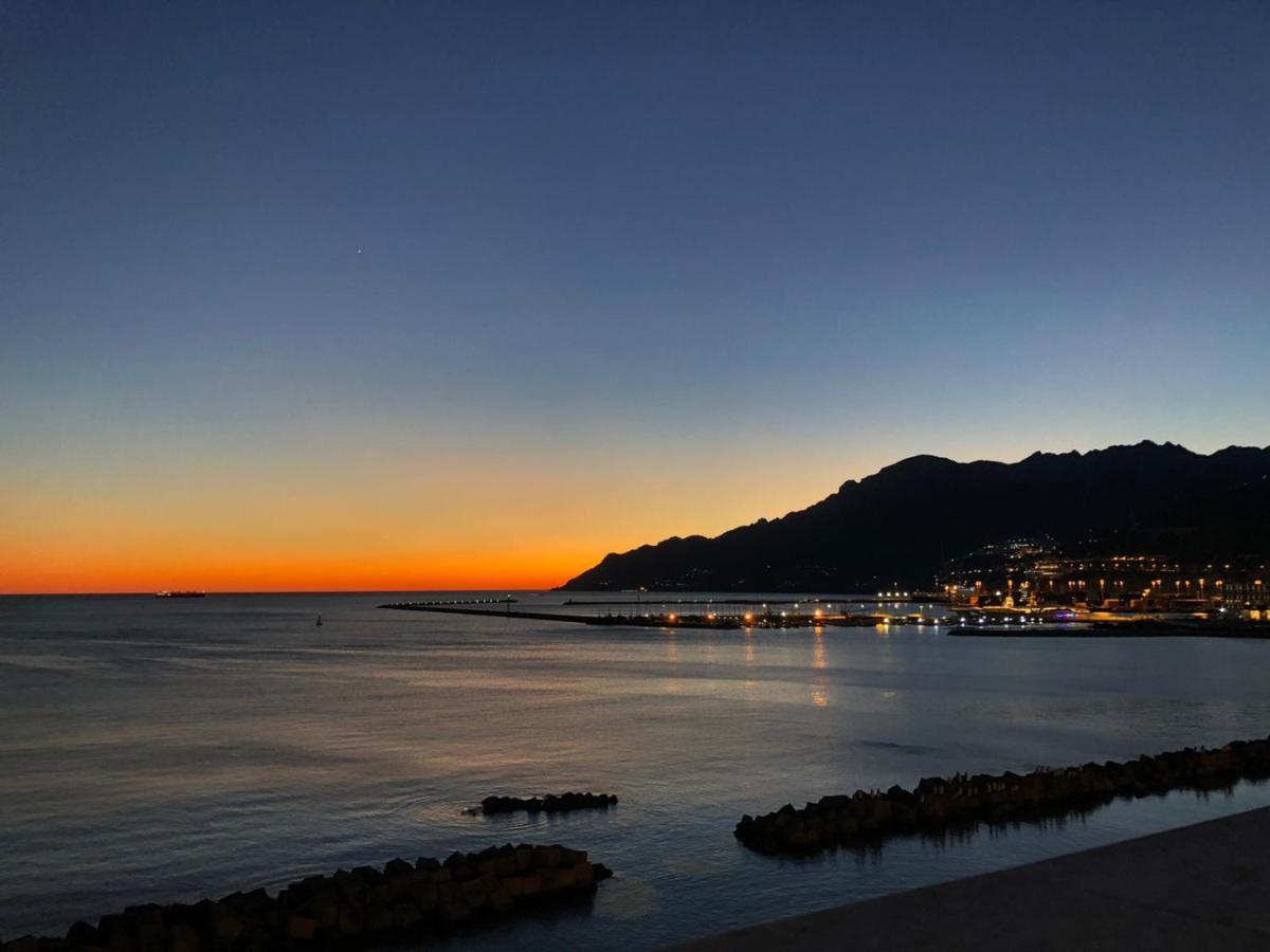 La Giulietta - Penthouse Apartman Salerno Kültér fotó